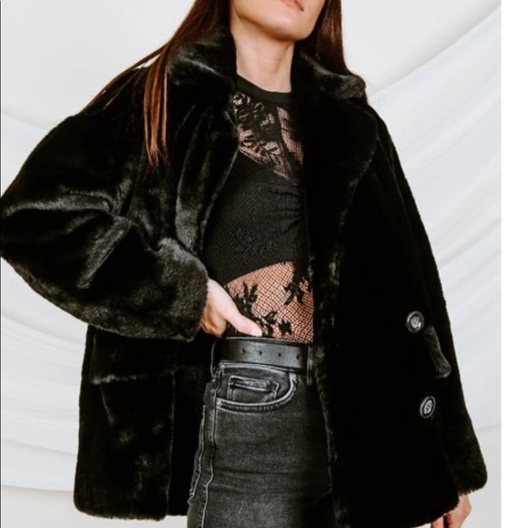 Free People Jackets & Blazers - NWT Free People Solid Kate Faux Fur Coat Size S